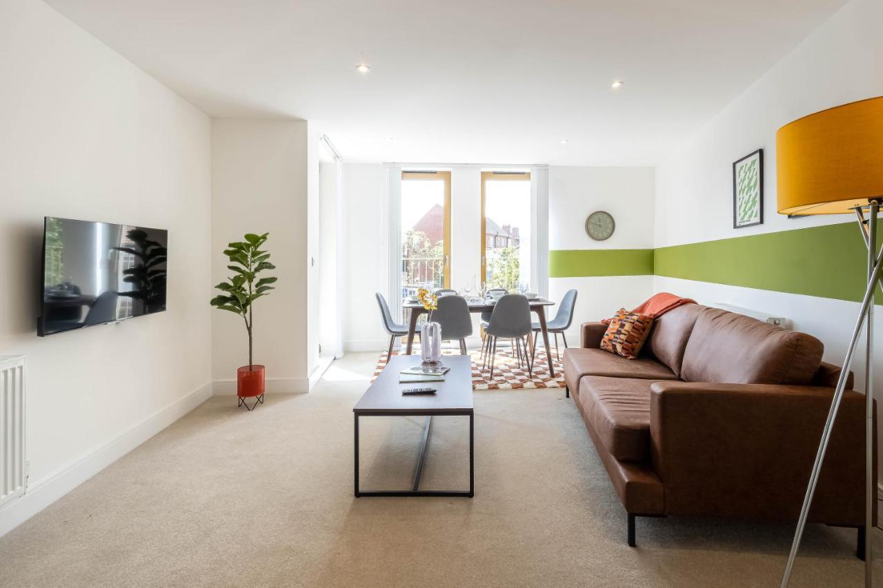 Modern Apartments With Balcony In Merton Near Wimbledon By Sojo Stay Mitcham Exteriér fotografie
