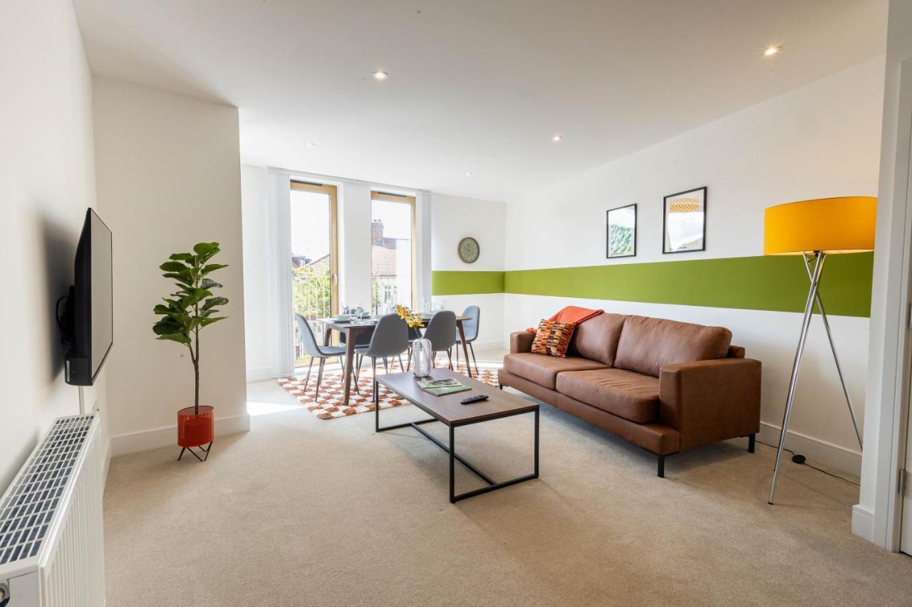 Modern Apartments With Balcony In Merton Near Wimbledon By Sojo Stay Mitcham Exteriér fotografie