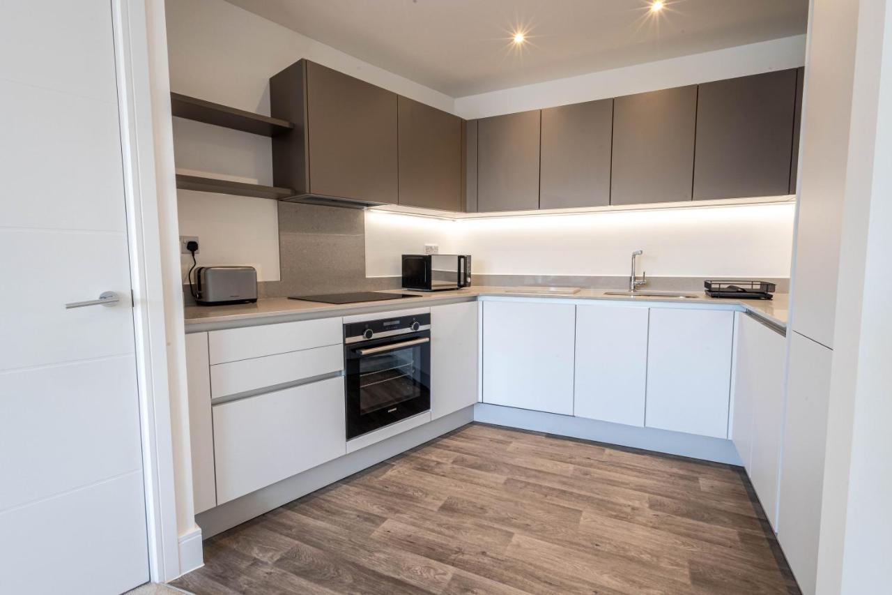 Modern Apartments With Balcony In Merton Near Wimbledon By Sojo Stay Mitcham Exteriér fotografie