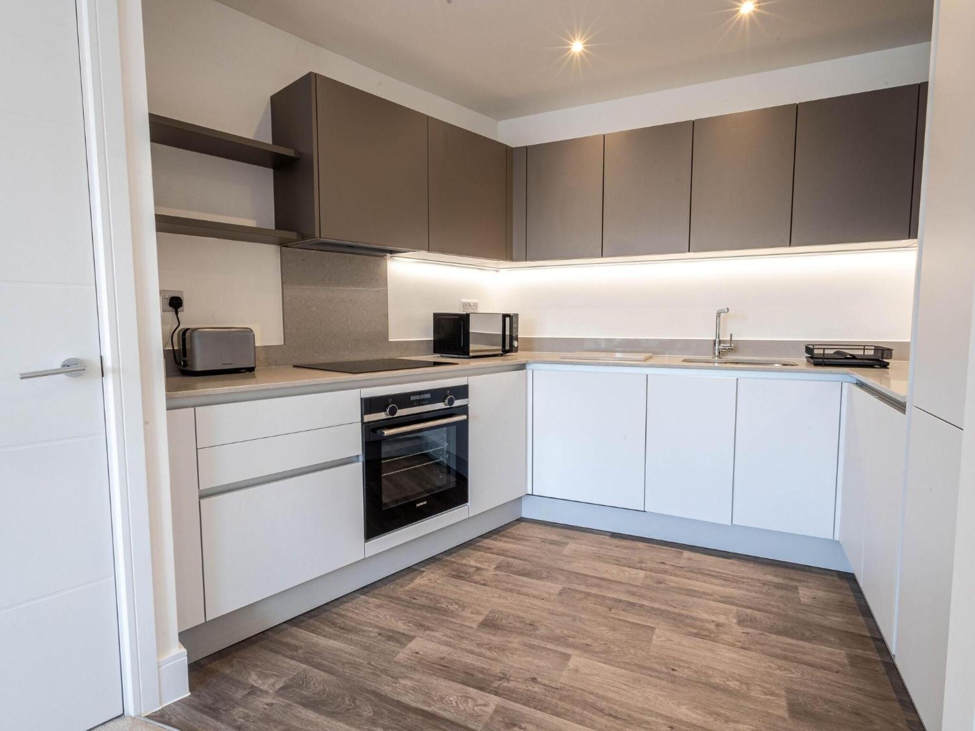Modern Apartments With Balcony In Merton Near Wimbledon By Sojo Stay Mitcham Exteriér fotografie